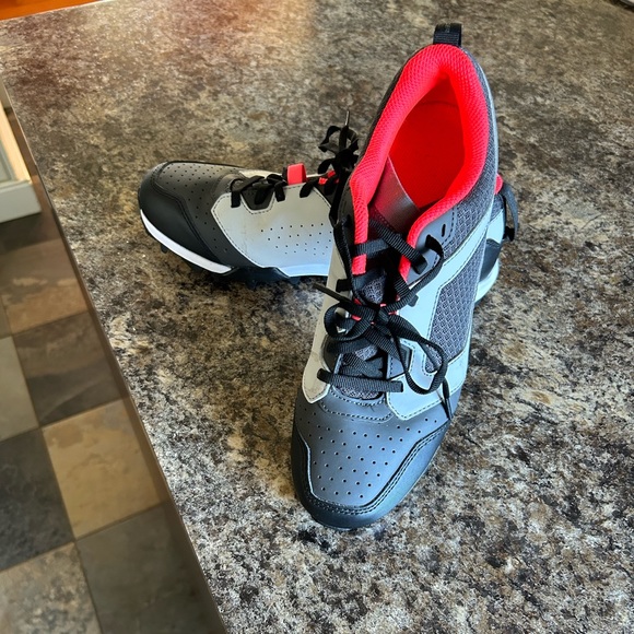 Cycle shoes with cleats . Never worn size 41 - Picture 2 of 6